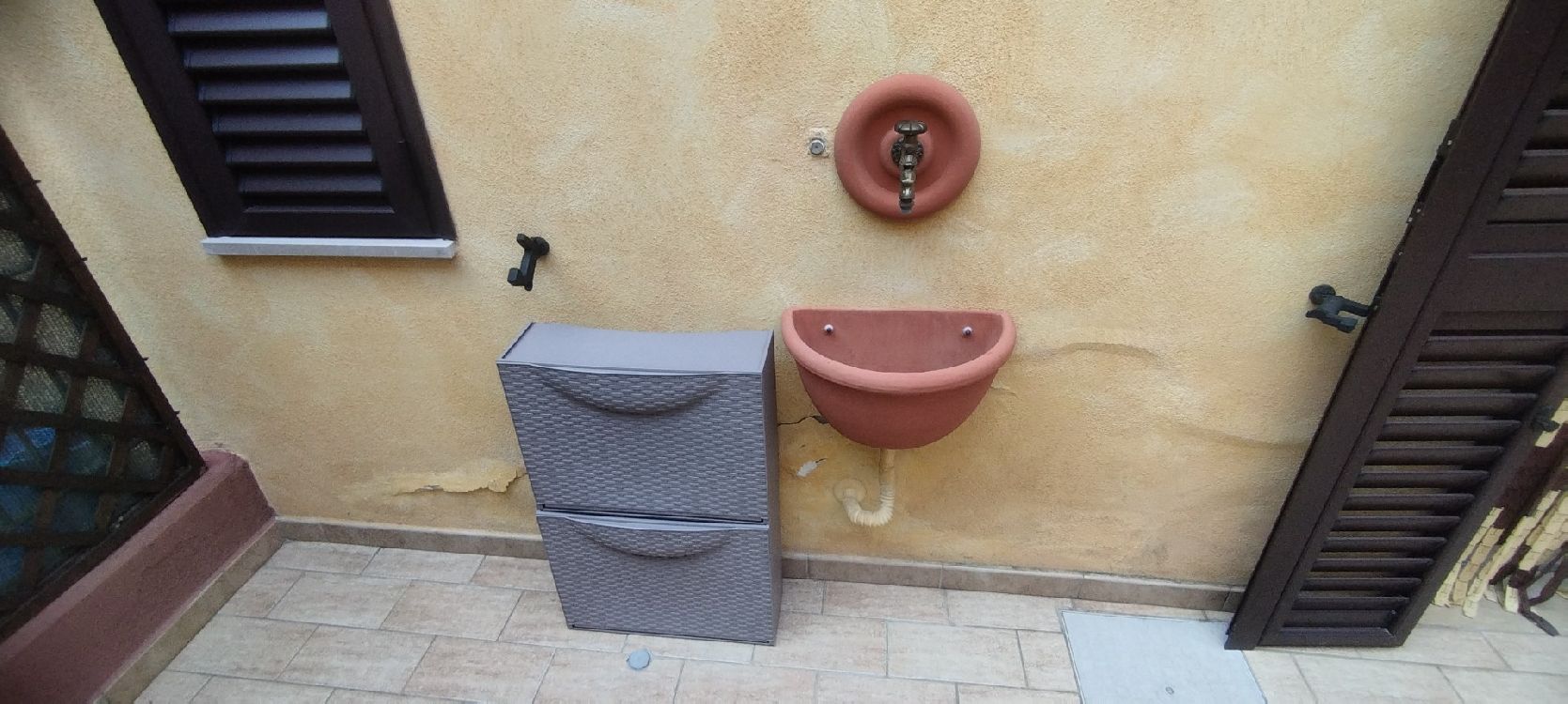 immobile