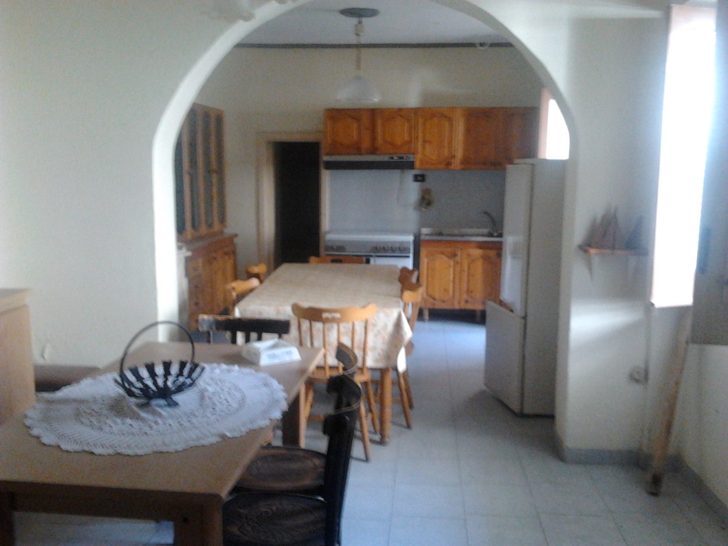 Villa Unifamiliare - Indipendente PARETE vendita    TEMPOCASE