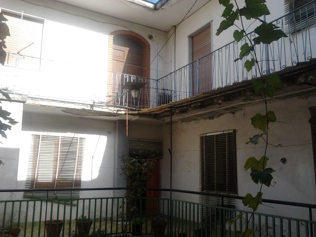 Villa Unifamiliare - Indipendente PARETE vendita    TEMPOCASE