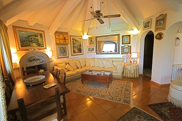 Villa LOIRI PORTO SAN PAOLO vendita    IMMOBILIARE FIDIA