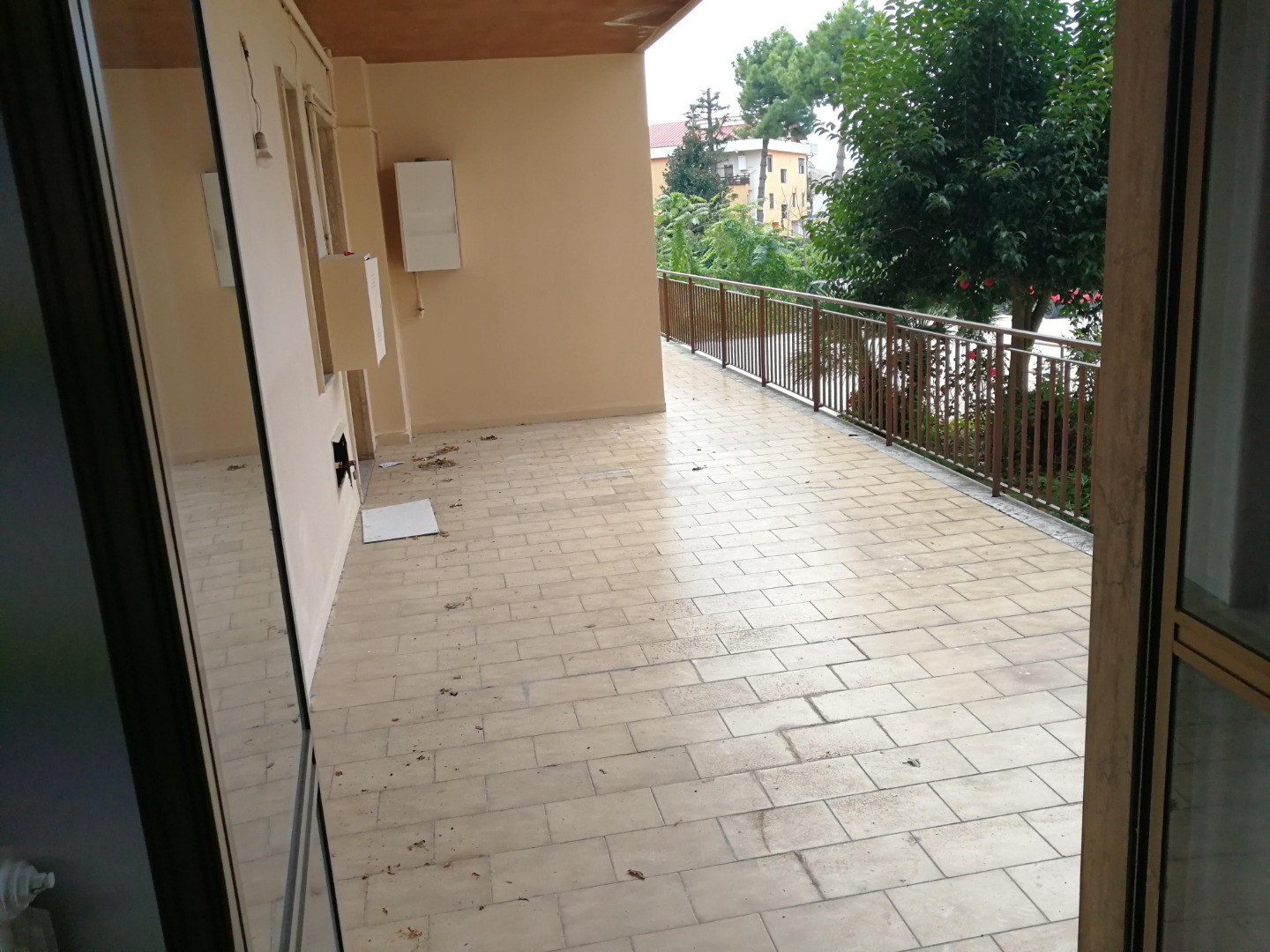 Appartamento MONTESARCHIO vendita    Gastone RE