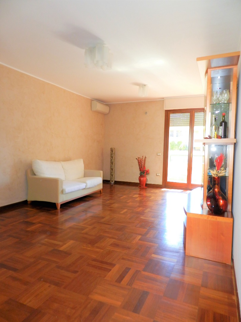  corciano vendita  real domus
