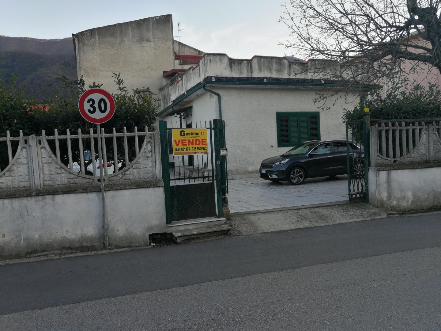 Villa Unifamiliare - Indipendente CERVINARA vendita    Gastone RE