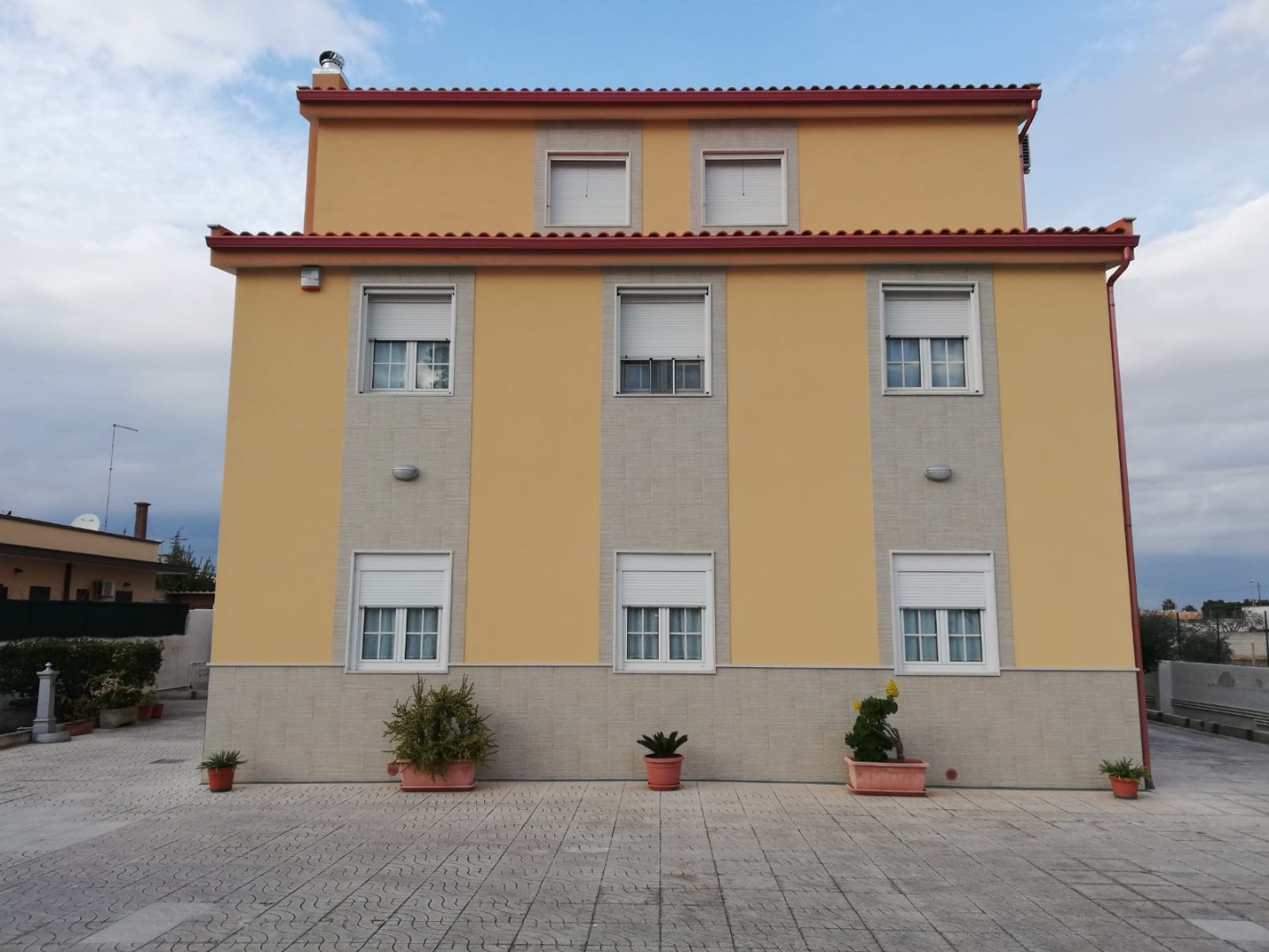   vendita  mp immobiliare