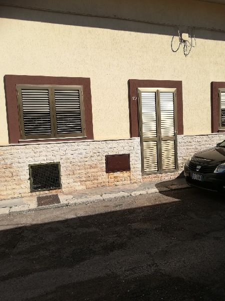 immobile