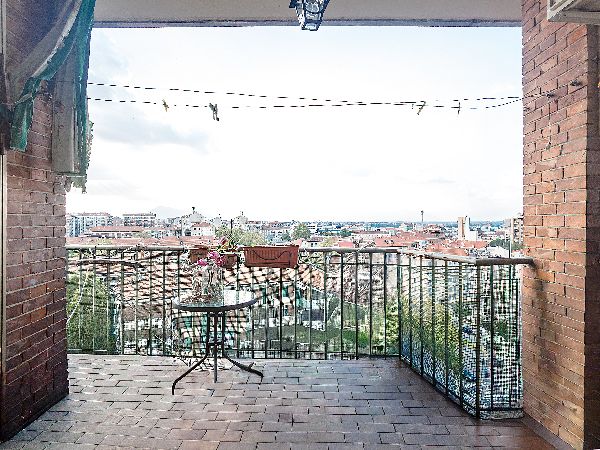 immobile